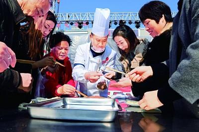 热门大瓜张津瑜 学习成本低社群管理工具丰富海报