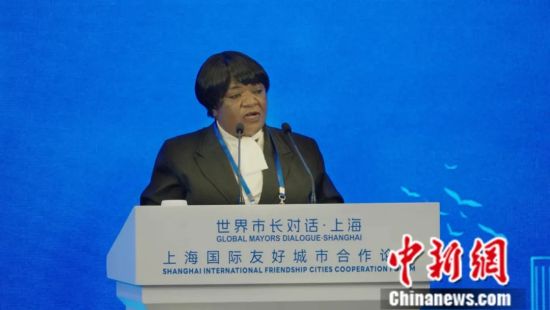 万里长征黑料不打烊传送门海报